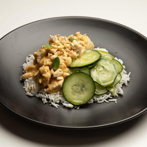 Satay Chicken con riso basmati & cetrioli